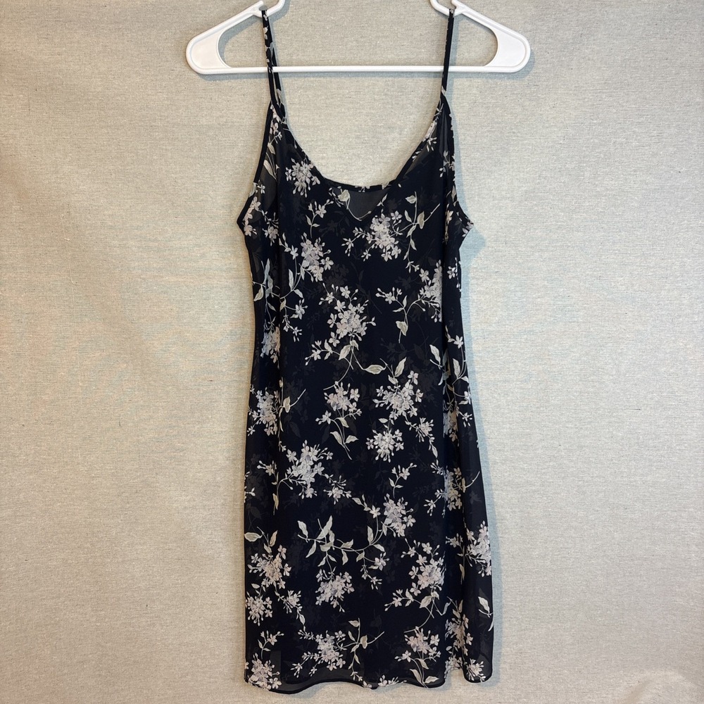 Calvin Klein Womens Nightie Lingerie Small Black Floral Sheer Sexy Honeymoon‎
